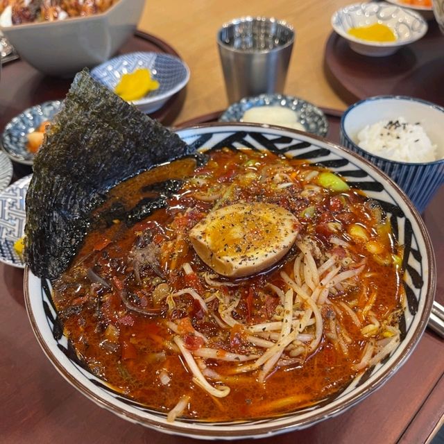 新開幕！單人食堂韓日中式😋推薦