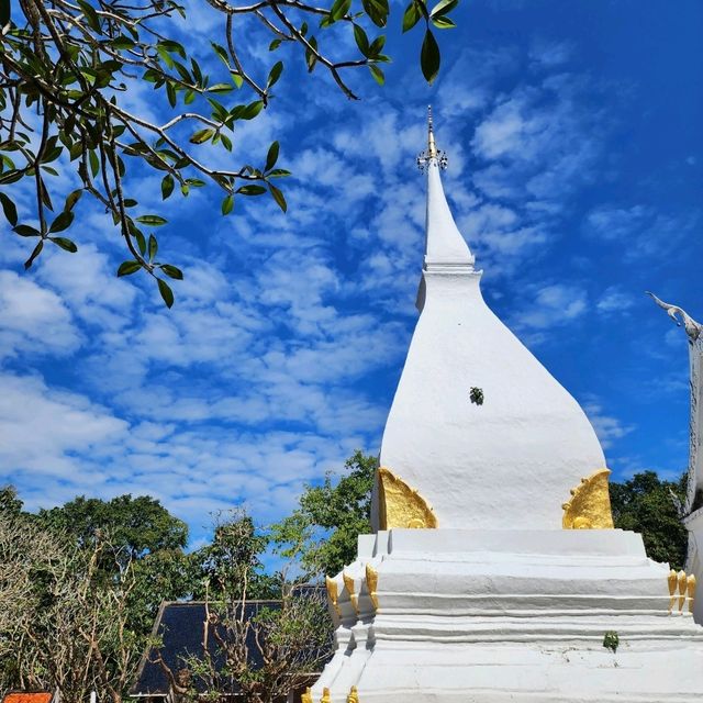 พระธาตุศรีสองรัก