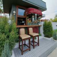 Magaret choose café at Buriram 