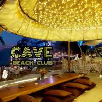 ชิลยามเย็นที่ Cave Beach Club พัทยา