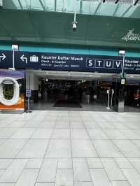 マレーシア🇲🇾クアラルンプール国際空港✨ショッピング🛍️モール
