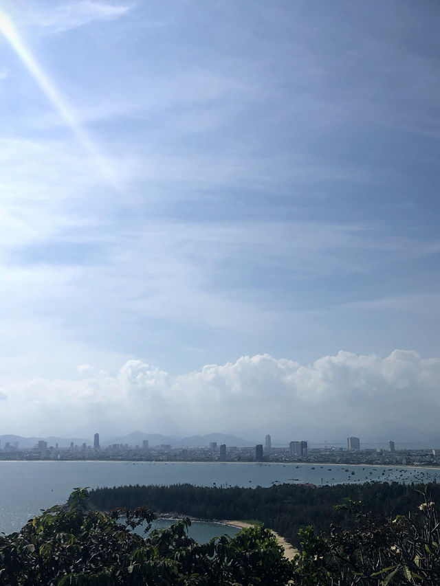 베트남 다낭 - 링엄사 30층 건물 높이의 베트남에서 가장큰 해수관음상