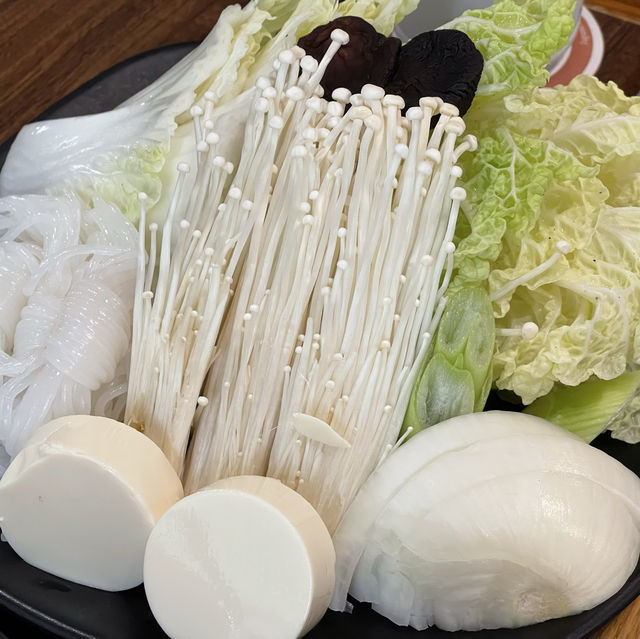 AKIYOSHI (อะคิโยชิ)
