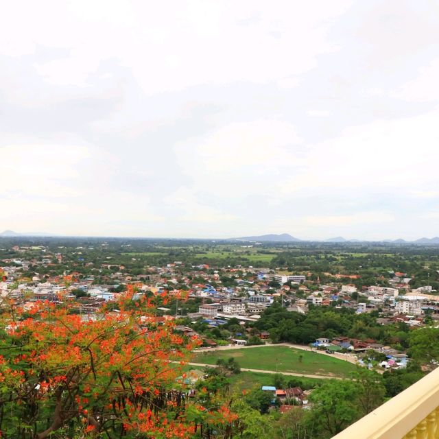 วัดสังกัสรัตนคีรี วัดสวยเมืองพระชนกจักรี