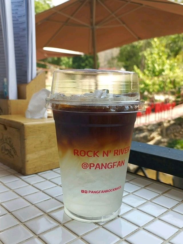 บรรยากาศน้ำฝนเต็มลำธาร 📍ปางแฟน Rock & River