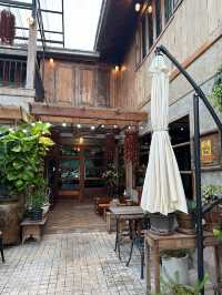 เฮือน๔๘ ร้านอาหารลับนครพนม รับรองแขก