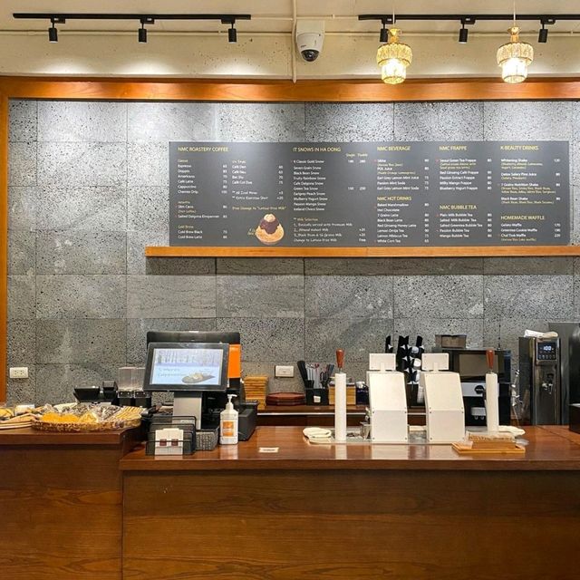 NOBLE MOMENT CAFE