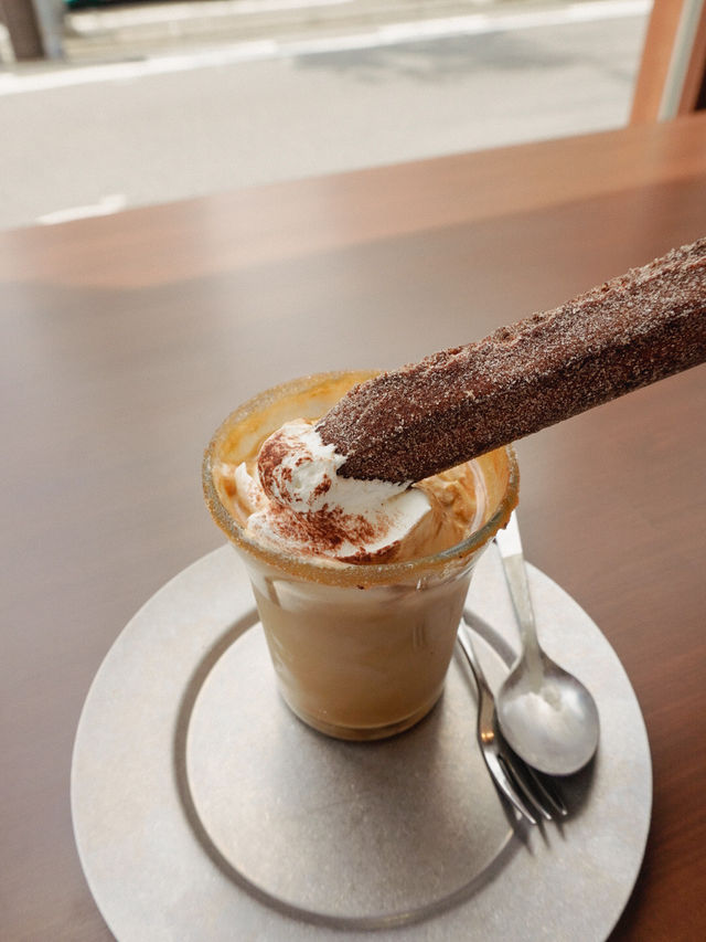 【京都】チュロスフィナンシェとクリームラテが最強に美味しい。