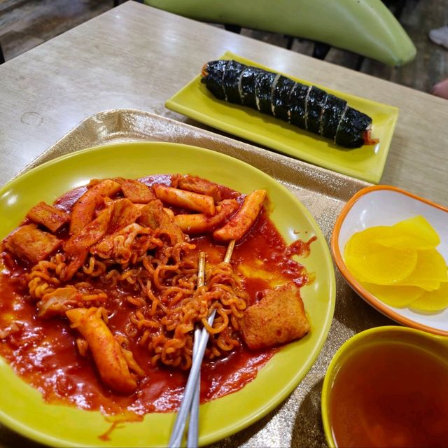 국내여행 대전을 대표하는 분식맛집 엄마손 김밥