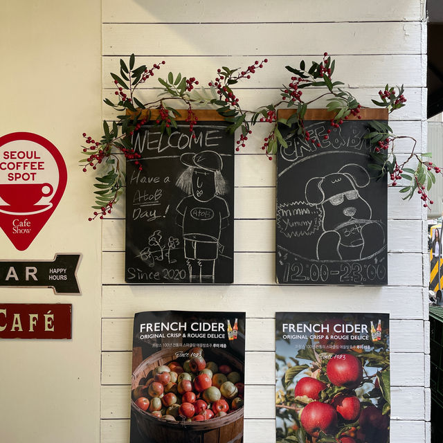 韓国カフェオタクがおすすめするソンスで韓国人から大人気のカフェ"AtoB"☕️