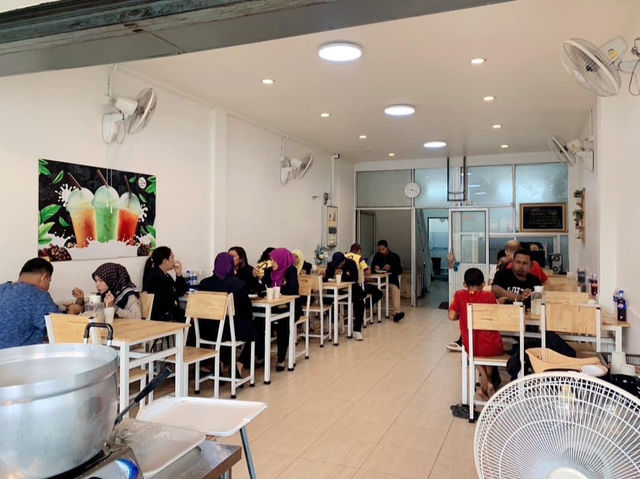 ร้าน ณ หาดใหญ่ ข้าวมันไก่ฮาลาล