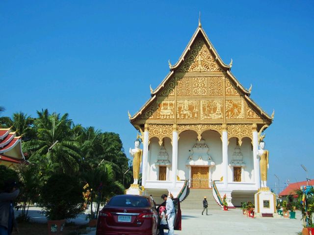 วัดพระธาตุหลวงเวียงจันทน์