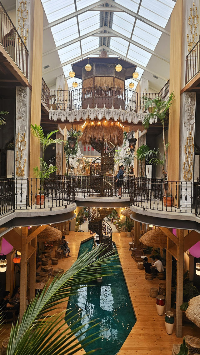 House of Benedict คาเฟ่ยอดฮิตใจกลางเมืองพัทยา