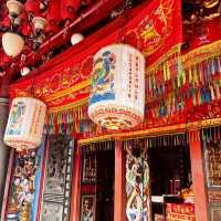 "Must-Visit Tua Pek Kong Temple in Kuching: Enhance Your Experience with Local Tour Guides"