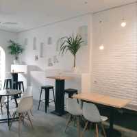 A NEW CAFÉ JUST OPENED NEAR MY HOUSE
