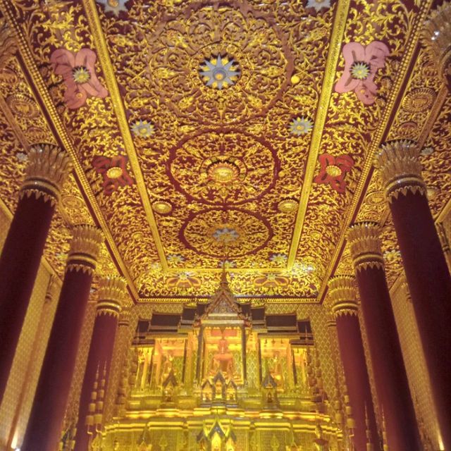 วัดที่มีเพดานและฐานชุกชีสวยที่สุดในประเทศไทย🇹🇭