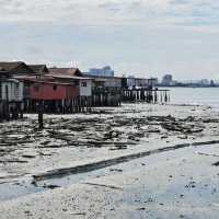 檳城姓陳橋海岸水上屋的絕美風景