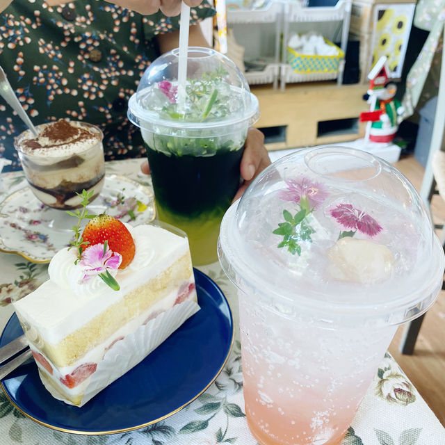 คาเฟ่ลับนครปฐม