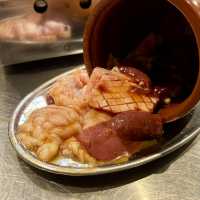 【大阪・日本橋】ホルモンが旨い！リーズナブルな価格に驚き「大衆焼肉ホルモン にくさわ 本店」