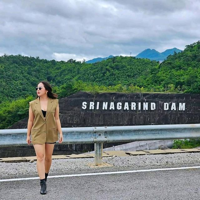 เขื่อนศรีนครินทร์ [Srinagarind Dam] กาญจนบุรี