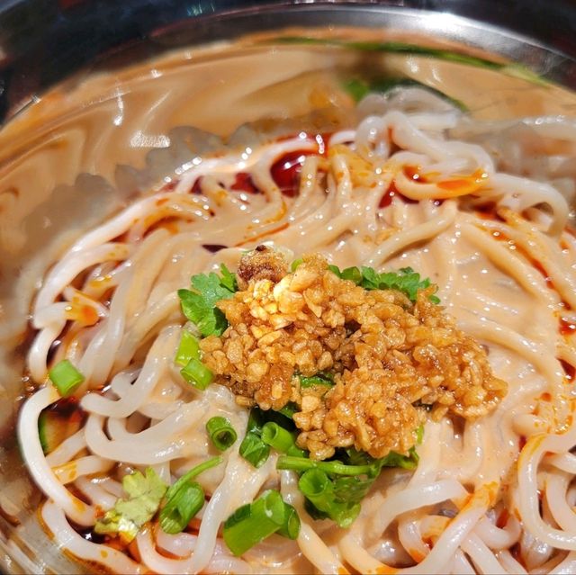 胡志明市二郡 - 隱藏在甜點店樓上的台菜