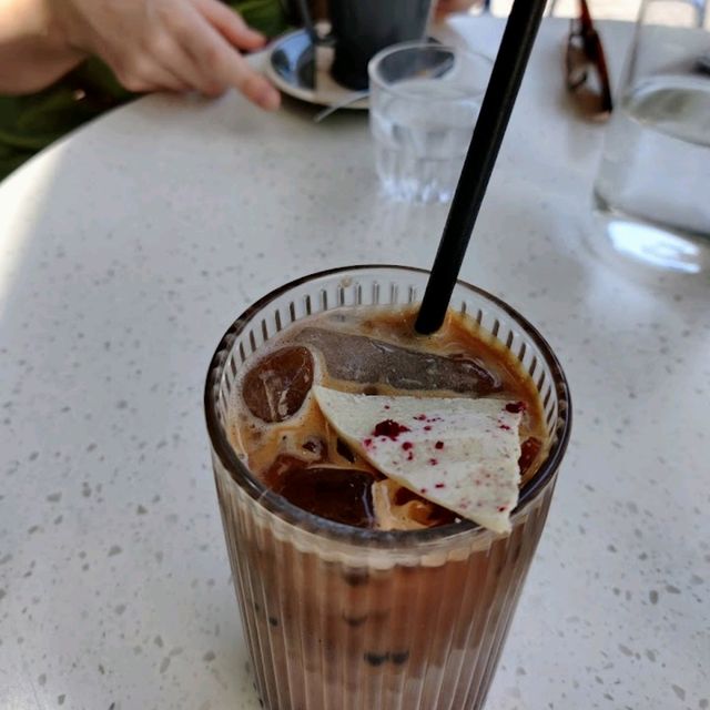 Friendly cafe