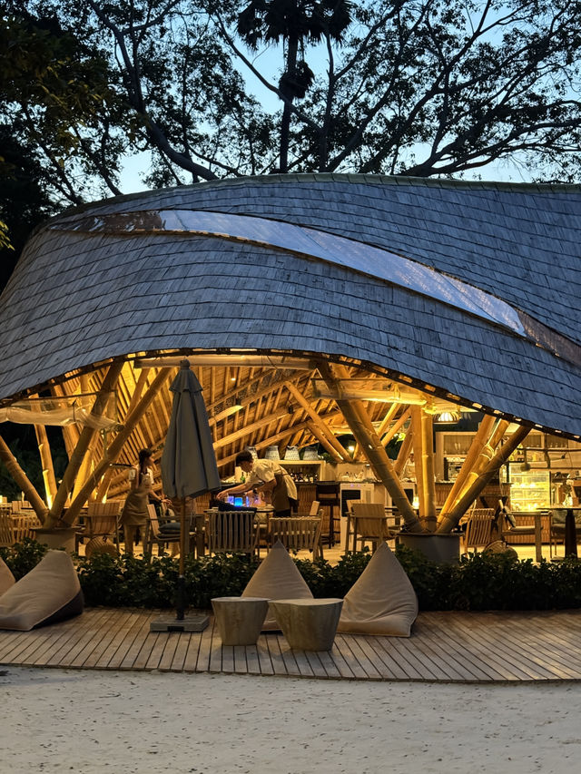 Bambu Beach Club บีชคลับสวยสุดปังริมทะเลระยอง