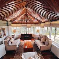 LUXURY ESCAPE @ THE GOLDEN RIDGE HOTEL.