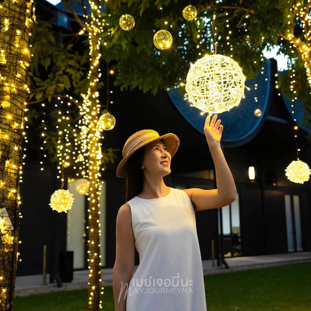 เขาใหญ่มีจัดแสดงไฟด้วยนะ สวย สนุกมาก