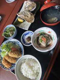 松島湾を眺めながら味わう、宮城海の幸。