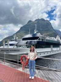 Milford Sound 🛳️ ล่องเรือดูวิวหุบเขาสุดอลังการ 
