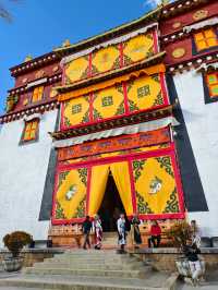 Songzanlin Monastery: A Glimpse into Tibetan Culture 