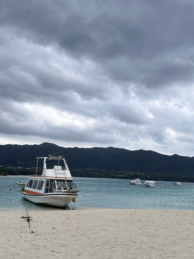 🌊 沖縄の楽園：石垣島・川平湾の絶景 🏝️✨  