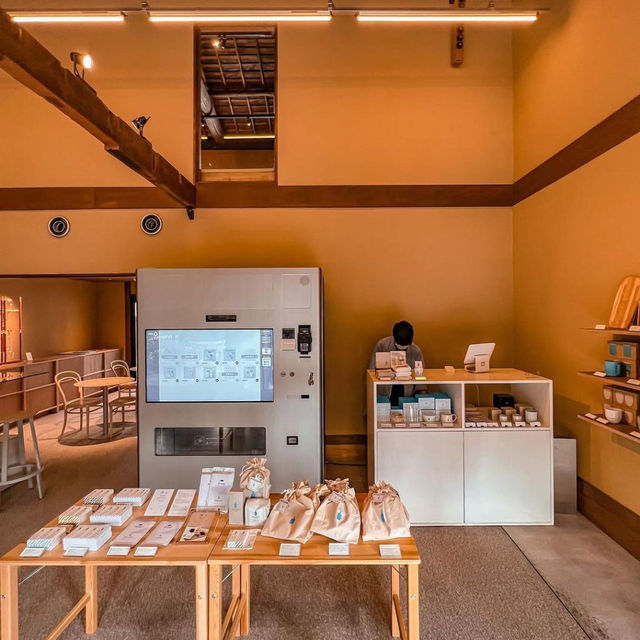 Blue Bottle Coffee - Kyoto Cafe
