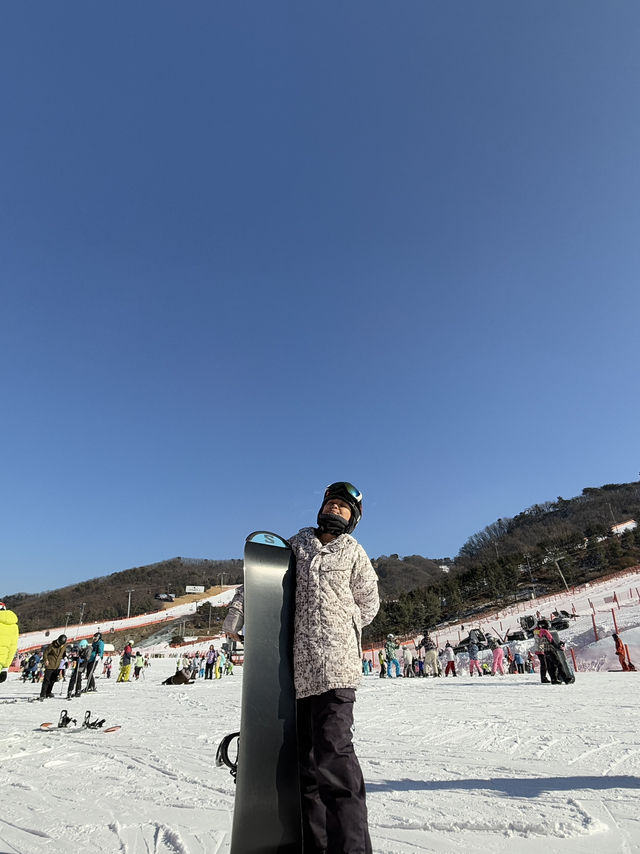 Snowboarding in Vivaldi Park Korea!