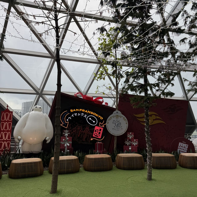 「新加坡」迪士尼聯乘星空花園，自然和花藝的探索