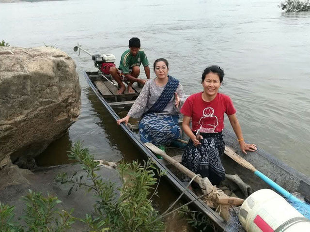 พระธาตุกลางน้ำโขง อายุ2000ปี