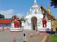 wat phra that hariphunchai