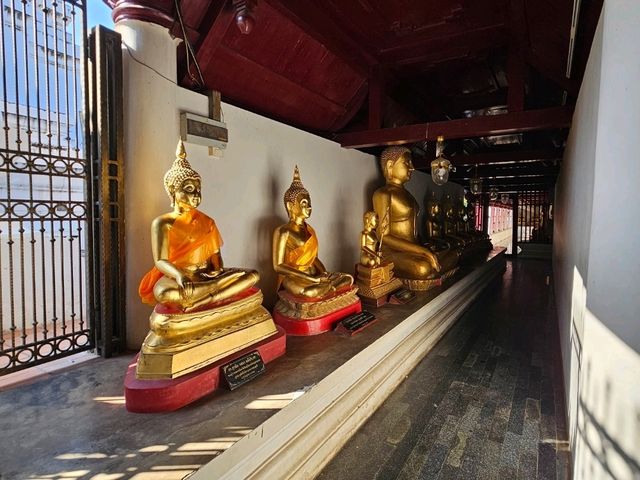 วัดใหญ่ พิษณุโลก: สักการะพระพุทธชินราช