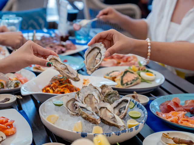บุฟเฟต์ริมทะเล Sunday Fun Day Brunch