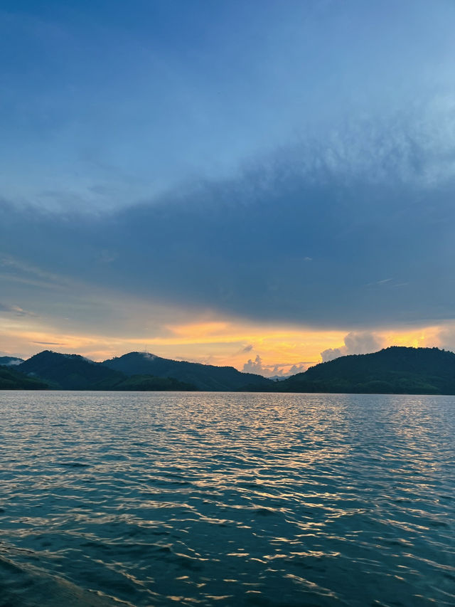 เกาะชามิตร สันติ2