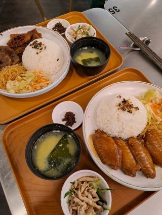 A Friendly Taiwanese Braised Food Restaurant.