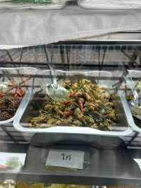 ร้านก้อยขนมจีน