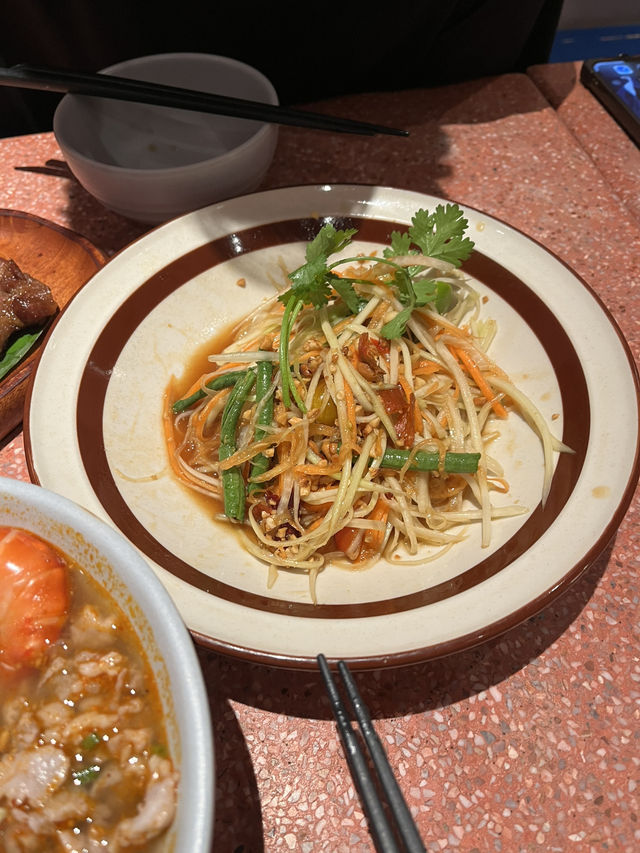 ✨ แนะนำร้านอาหารไทยในเวียดนาม Go Thai Noodles