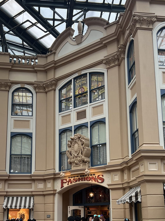 ย่านช้อปปิ้ง Tokyo Disneyland
