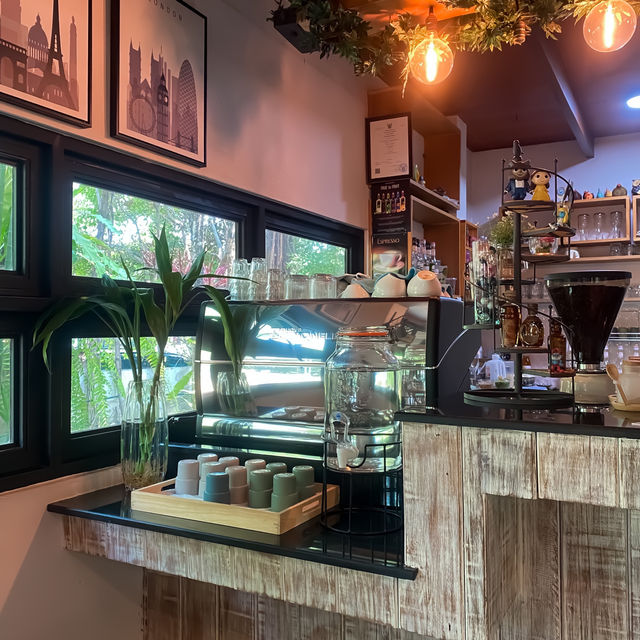 Good Vibes Cafe คาเฟ่ที่เต็มไปด้วยบรรยากาศดี ๆ
