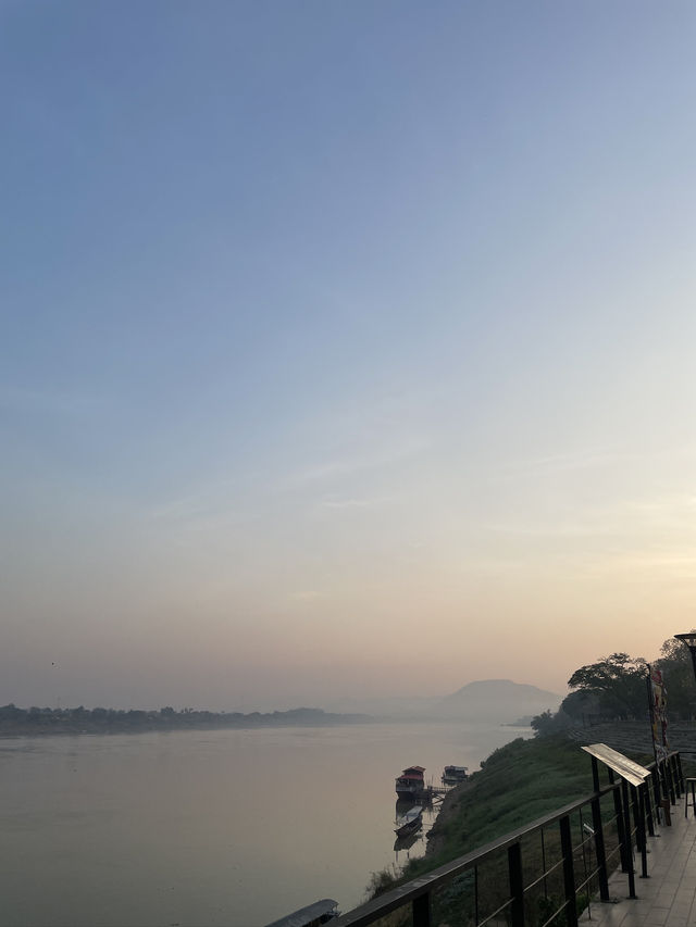 “CHIANG KHAN WITH Trip.com”🛫