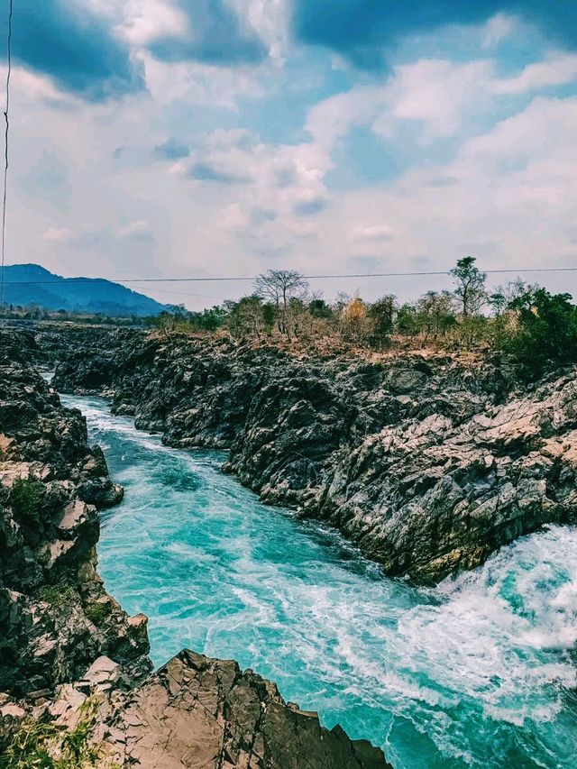 老撾著名旅遊景點四千美島旅行攻略，適合打卡拍照📸