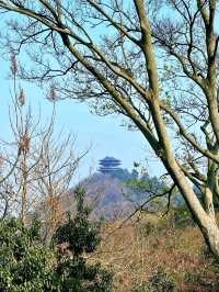 Jingting Mountain: A Summit of Poetry and Legacy
