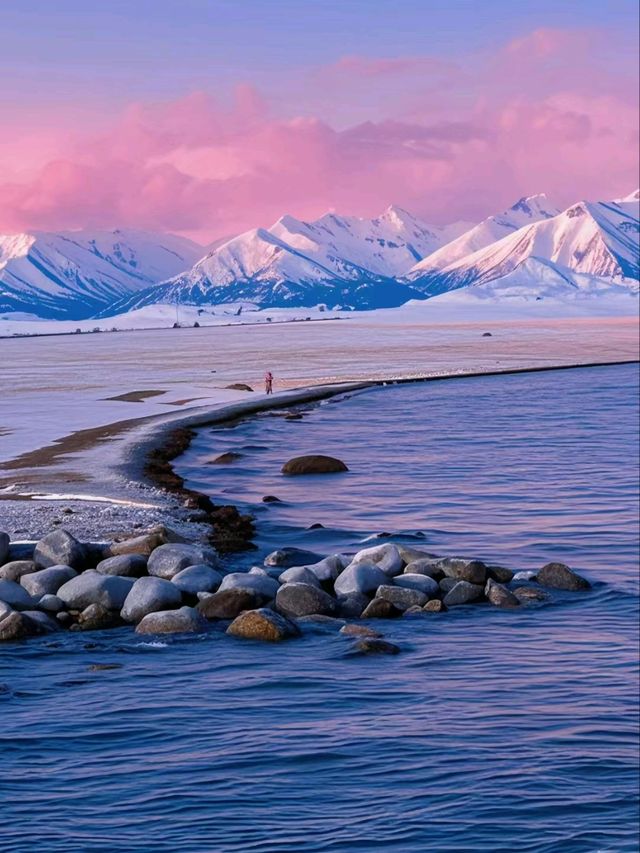Sayram Lake: A Tranquil Gem Beneath the Tianshan Mountains